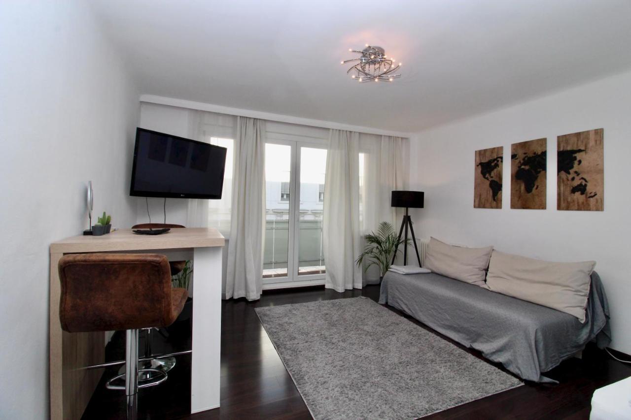 Balcony Apartment - Next To Opera Вена Экстерьер фото