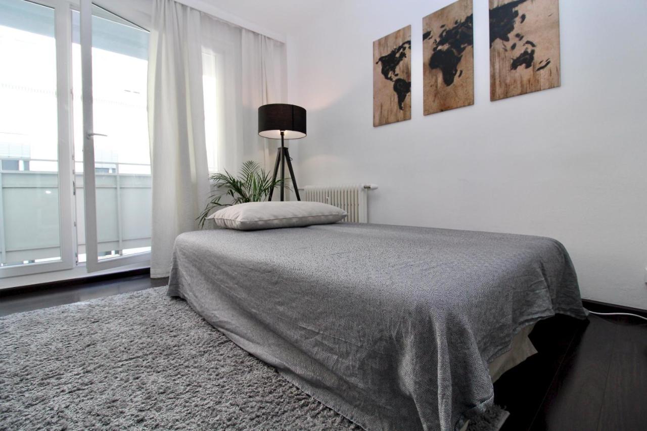 Balcony Apartment - Next To Opera Вена Экстерьер фото
